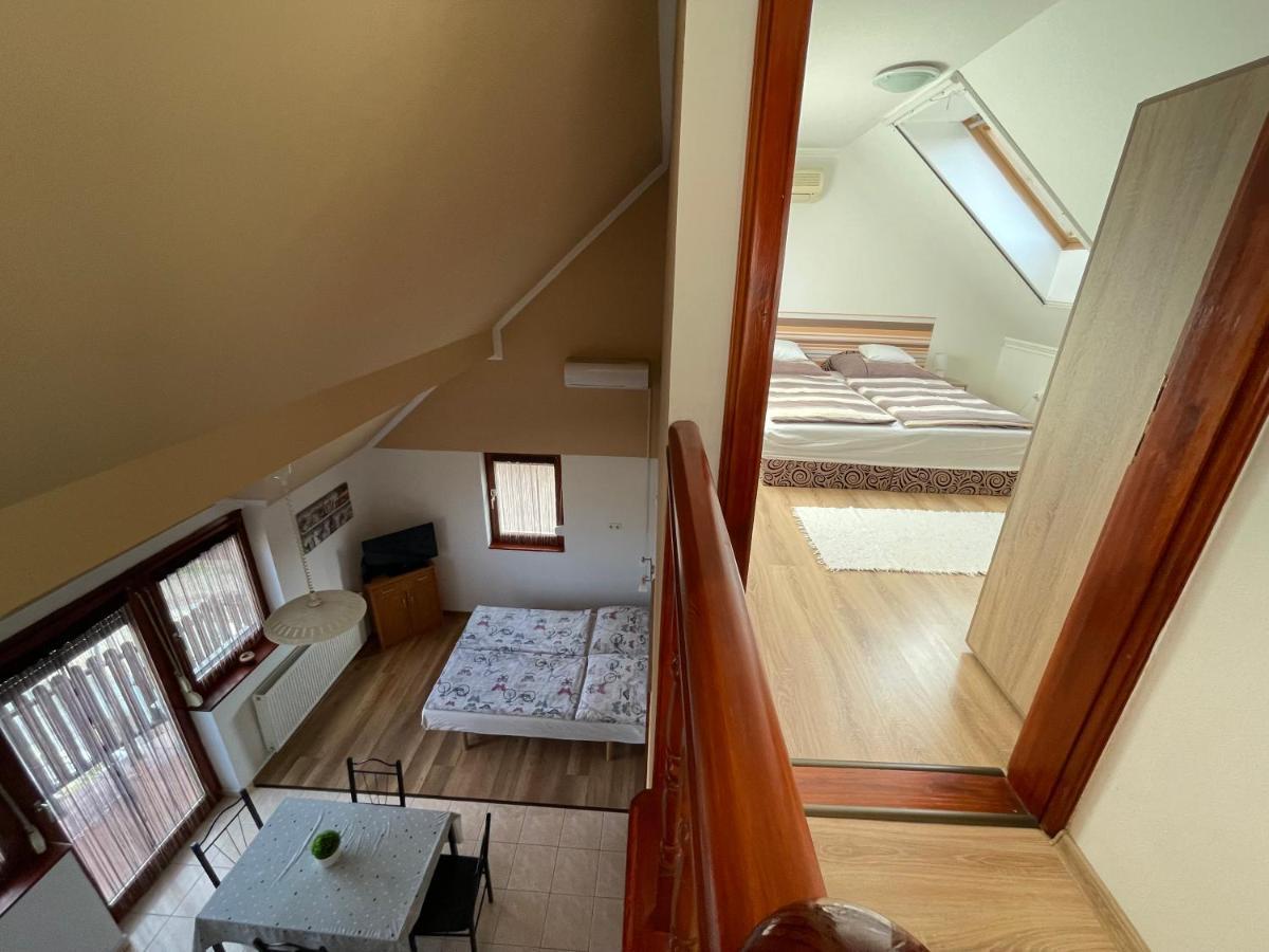 Hellasz Apartman Gyula Extérieur photo