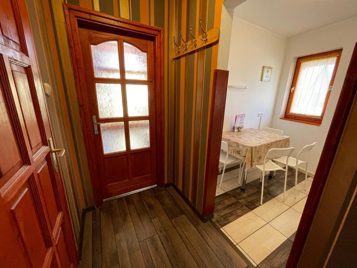 Hellasz Apartman Gyula Extérieur photo