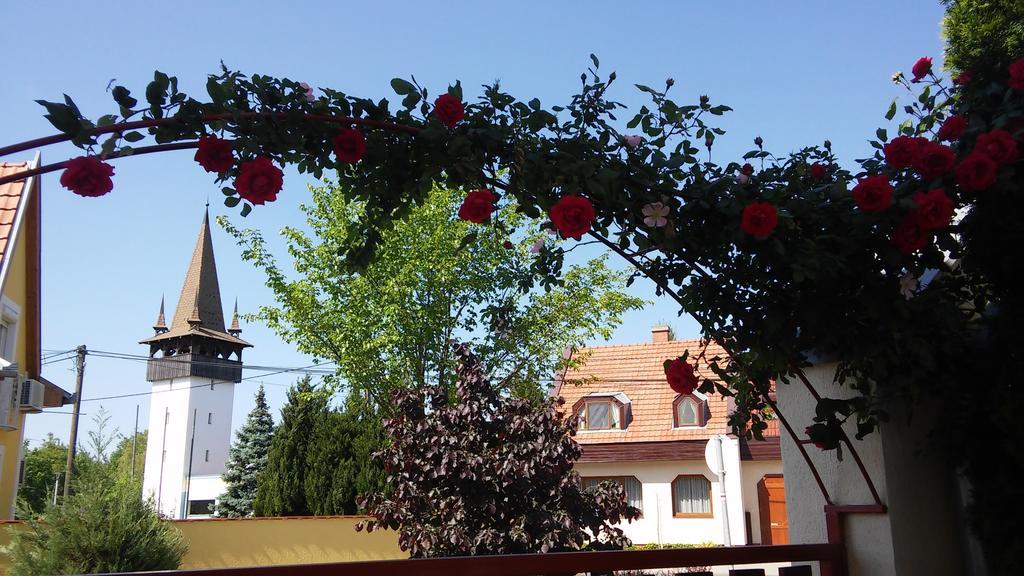 Hellasz Apartman Gyula Chambre photo